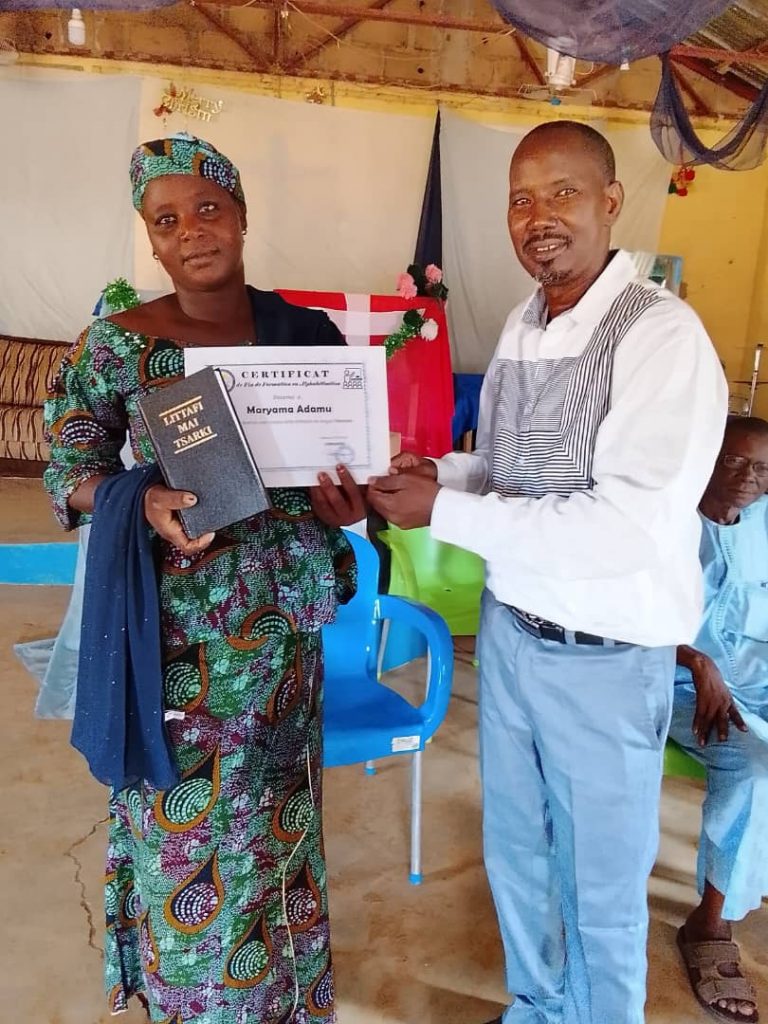 Cérémonie de remise de certificat